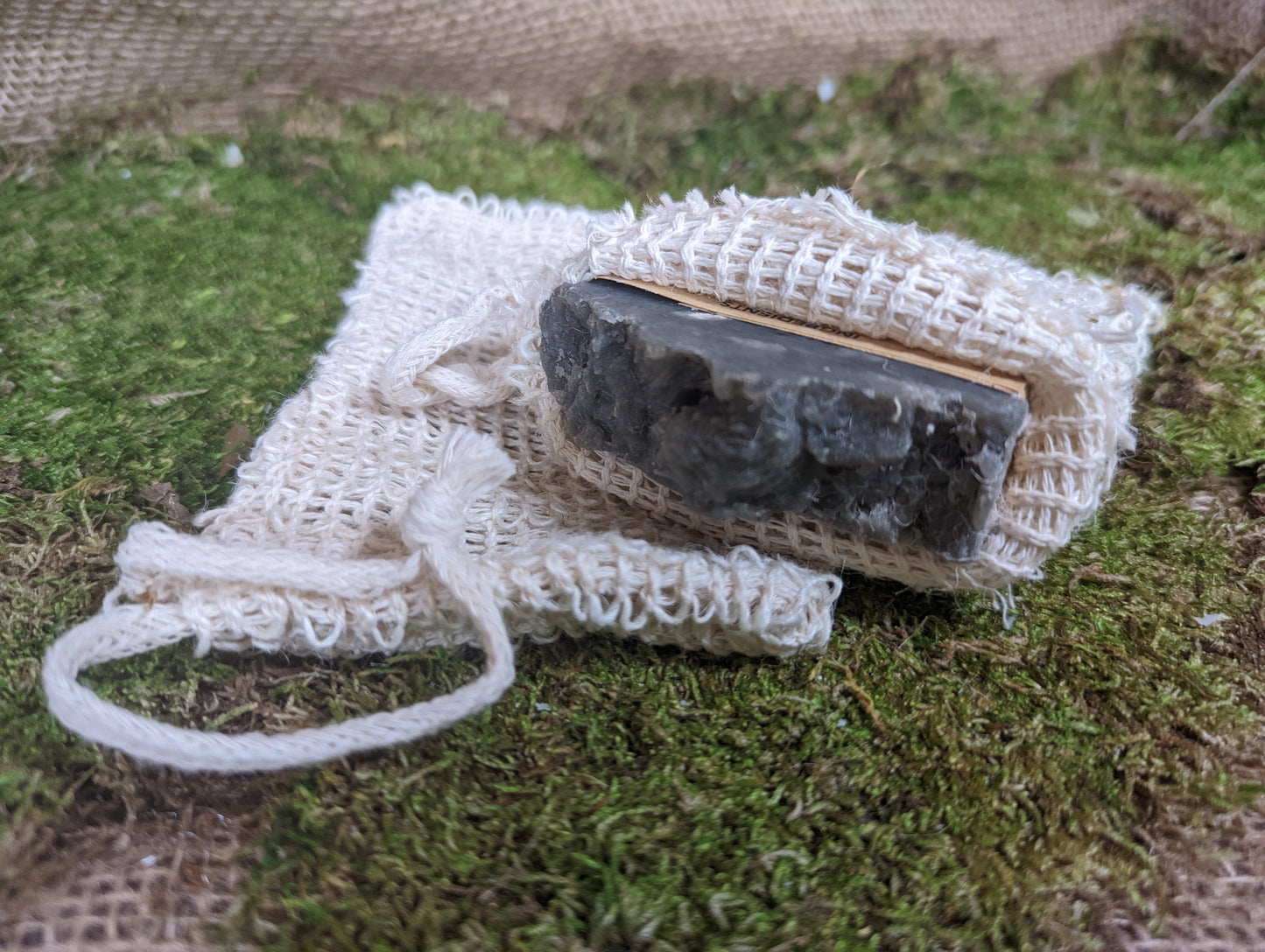 WOVEN EXFOLIATING SOAP BAG